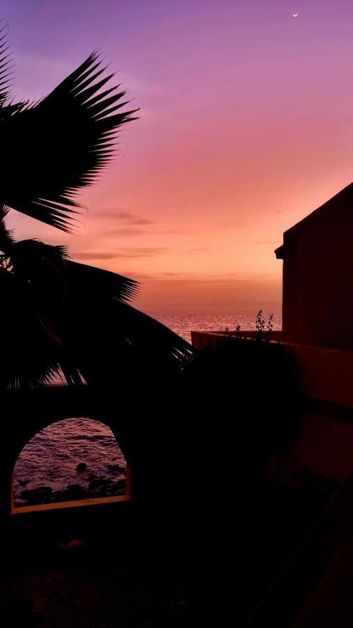 Chez Coumbis Bed & Breakfast Gorée Dış mekan fotoğraf